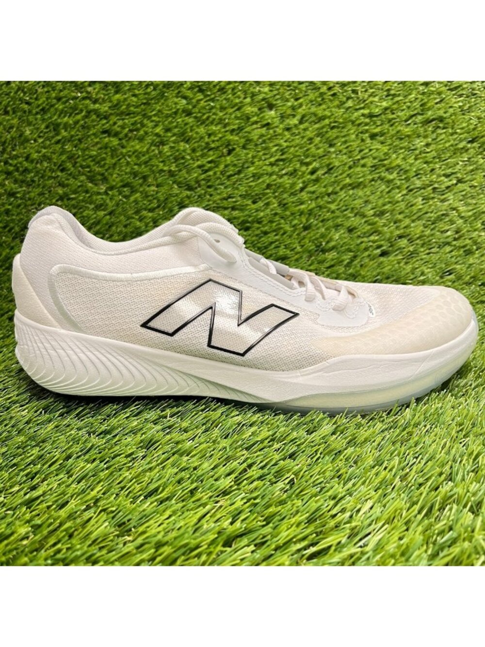 New Balance FuelCell 996v6 Womens Size 10D White Athletic Running Shoes Sneakers